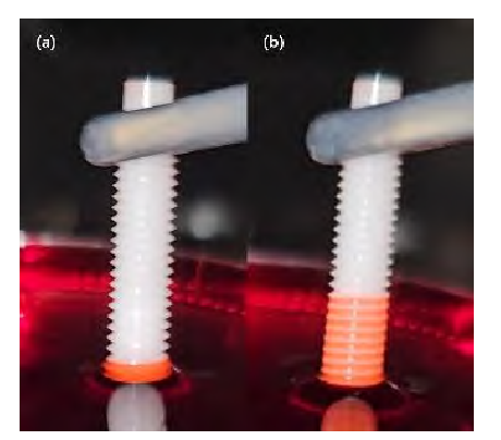 9I在线看片成人免费處理(a)前,(b)後種植體濕潤能力對比 