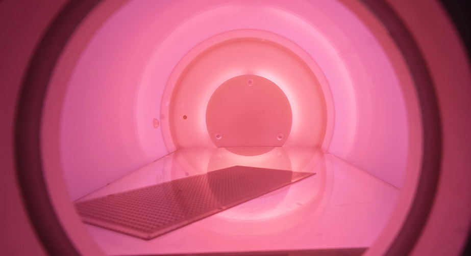 9I在线看片成人免费體清洗活化對石英玻璃表麵物理化學性質的影響